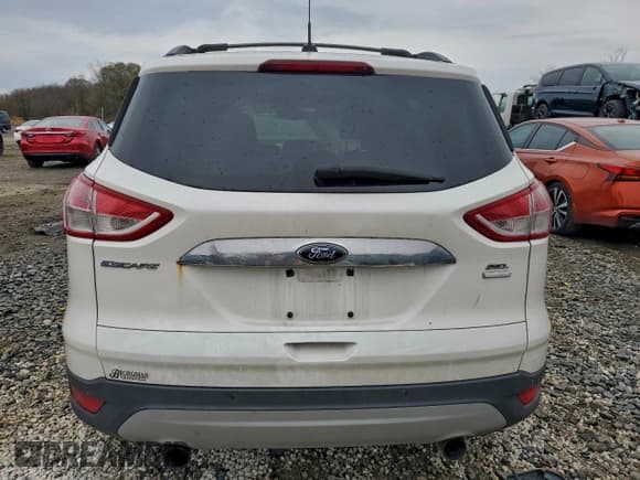 ✅ 2013 Ford Escape SEL • VIN: 1FMCU9HX2DUA85604 • Лот: 93862965. Опубликован ранее на Copart с пробегом 176 223 миль. Бесплатный доступ к архиву аукционных продаж из США и подробный отчёт об истории автомобиля на DreamBid. Изображение 6.