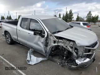 ✅ 2020 Chevrolet Silverado 1500 LT • VIN: 1GCRWCED1LZ155899 • Lot: 71661474. Wystawiony na Copart z przebiegiem 105 252 mil. Bezpłatny archiwum sprzedaży aukcyjnych z USA i szczegółowy raport historii pojazdu na DreamBid. Zdjęcie 4.