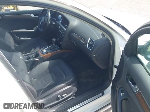 ✅ 2015 Audi allroad A4 Premium Plus • VIN: WA1UFAFLXFA055527 • Лот: 41760426. Опубликован ранее на IAAI с пробегом 130 238 миль. Бесплатный доступ к архиву аукционных продаж из США и подробный отчёт об истории автомобиля на DreamBid. Изображение 5.