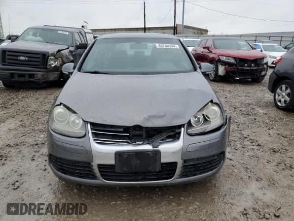 ✅ 2008 Volkswagen R32 • VIN: WVWKC71K38W102362 • Lot: 80700394. Listed on Copart with 165,756 mi. Free auction sales archive from the USA and detailed vehicle history report at DreamBid. Image 5.