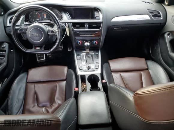 ✅ 2013 Audi S4 Premium Plus • VIN: WAUBGAFL1DA115828 • Лот: 77534104. Опубликован ранее на Copart с пробегом 194 349 миль. Бесплатный доступ к архиву аукционных продаж из США и подробный отчёт об истории автомобиля на DreamBid. Изображение 8.