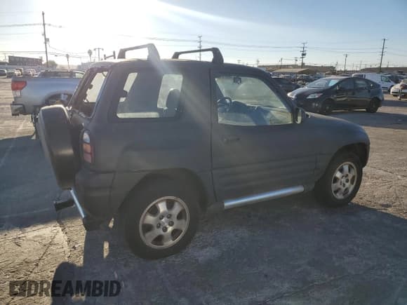 ✅ 1998 Toyota RAV4 • VIN: JT3YP10V9W0171858 • Лот: 80887424. Опубликован ранее на Copart с пробегом 235 659 миль. Бесплатный доступ к архиву аукционных продаж из США и подробный отчёт об истории автомобиля на DreamBid. Изображение 3.