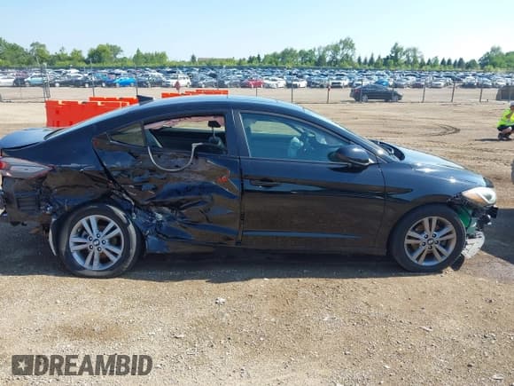 ✅ 2018 Hyundai Elantra Value Edition • VIN: KMHD84LF2JU505514 • Lot: 42591145. Wystawiony na IAAI z przebiegiem 140 477 mil. Bezpłatny archiwum sprzedaży aukcyjnych z USA i szczegółowy raport historii pojazdu na DreamBid. Zdjęcie 14.