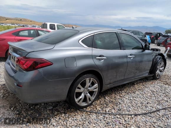 ✅ 2016 Infiniti Q70 • VIN: JN1BY1AR6GM270960 • Лот: 63638115. Опубликован ранее на Copart с пробегом 51 413 миль. Бесплатный доступ к архиву аукционных продаж из США и подробный отчёт об истории автомобиля на DreamBid. Изображение 3.