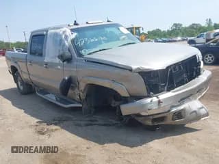 ✅ 2003 Chevrolet Silverado 2500HD LT3 • VIN: 1GCHK23G13F120490 • Лот: 42388188. Опубликован ранее на IAAI с пробегом 317 684 миль. Бесплатный доступ к архиву аукционных продаж из США и подробный отчёт об истории автомобиля на DreamBid. Изображение 1.