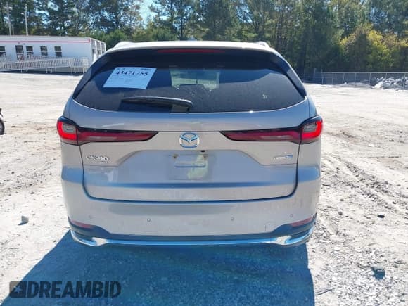 ✅ 2024 Mazda CX-90 Premium Plus • VIN: JM3KKEHA2R1151112 • Lot: 43471755. Wystawiony na IAAI z przebiegiem 16 727 mil. Bezpłatny archiwum sprzedaży aukcyjnych z USA i szczegółowy raport historii pojazdu na DreamBid. Zdjęcie 16.