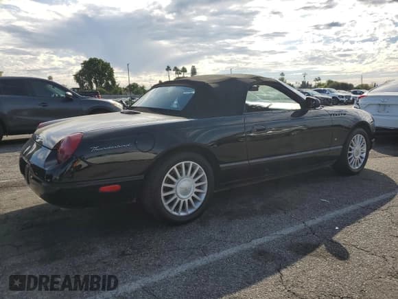 ✅ 2004 Ford Thunderbird Deluxe • VIN: 1FAHP60AX4Y112280 • Лот: 89522635. Опубликован ранее на Copart с пробегом 102 123 миль. Бесплатный доступ к архиву аукционных продаж из США и подробный отчёт об истории автомобиля на DreamBid. Изображение 3.
