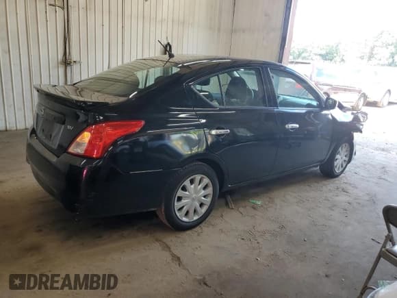 ✅ 2018 Nissan Versa SV • VIN: 3N1CN7AP9JL805246 • Lot: 69473355. Listed on Copart with 120,818 mi. Free auction sales archive from the USA and detailed vehicle history report at DreamBid. Image 3.