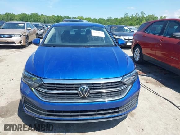 ✅ 2023 Volkswagen Jetta S • VIN: 3VW5M7BU8PM048532 • Лот: 42373118. Опубликован ранее на IAAI с пробегом 27 284 миль. Бесплатный доступ к архиву аукционных продаж из США и подробный отчёт об истории автомобиля на DreamBid. Изображение 12.