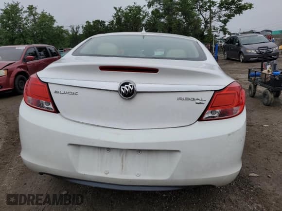 ✅ 2011 Buick Regal CXL RL2 • VIN: 2G4GP5EC9B9179122 • Лот: 61437885. Опубликован ранее на Copart с пробегом 93 754 миль. Бесплатный доступ к архиву аукционных продаж из США и подробный отчёт об истории автомобиля на DreamBid. Изображение 6.