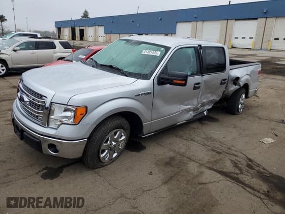 ✅ 2013 Ford F-150 XLT • VIN: 1FTEW1CM2DFD47521 • Лот: 81401425. Опубликован ранее на Copart с пробегом 53 639 миль. Бесплатный доступ к архиву аукционных продаж из США и подробный отчёт об истории автомобиля на DreamBid. Изображение 1.