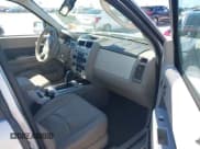 ✅ 2010 Mercury Mariner • VIN: 4M2CN8B72AKJ26206 • Лот: 43559517. Опубликован ранее на IAAI с пробегом 150 394 миль. Бесплатный доступ к архиву аукционных продаж из США и подробный отчёт об истории автомобиля на DreamBid. Изображение 5.