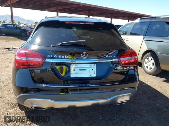 ✅ 2020 Mercedes-Benz GLA 250 • VIN: WDCTG4GBXLU023574 • Лот: 43453142. Опубликован ранее на IAAI с пробегом 33 975 миль. Бесплатный доступ к архиву аукционных продаж из США и подробный отчёт об истории автомобиля на DreamBid. Изображение 17.