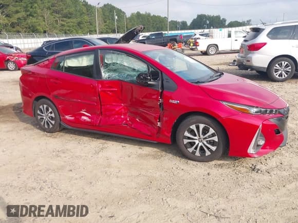 ✅ 2021 Toyota Prius LE • VIN: JTDKAMFP7M3196590 • Lot: 43011141. Wystawiony na IAAI z przebiegiem 85 745 mil. Bezpłatny archiwum sprzedaży aukcyjnych z USA i szczegółowy raport historii pojazdu na DreamBid. Zdjęcie 13.