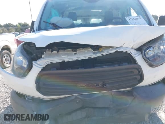 ✅ 2017 Ford Transit • VIN: 1FTYE1ZM7HKA29821 • Lot: 37636537. Wystawiony na IAAI z przebiegiem 76 804 mil. Bezpłatny archiwum sprzedaży aukcyjnych z USA i szczegółowy raport historii pojazdu na DreamBid. Zdjęcie 6.