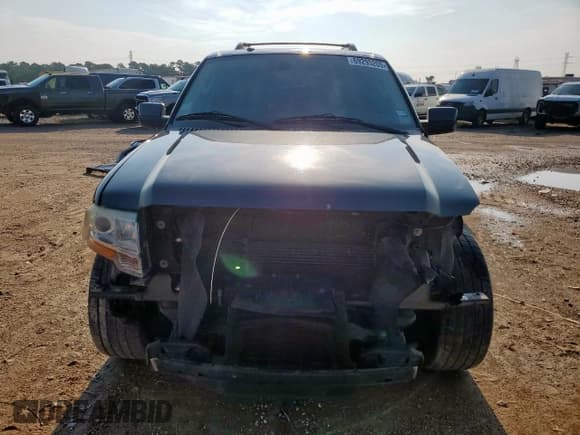 ✅ 2015 Ford Expedition Limited • VIN: 1FMJU1KT0FEF39408 • Lot: 69295205. Wystawiony na Copart z przebiegiem 185 288 mil. Bezpłatny archiwum sprzedaży aukcyjnych z USA i szczegółowy raport historii pojazdu na DreamBid. Zdjęcie 5.