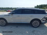 ✅ 2020 Lincoln Aviator Reserve • VIN: 5LM5J7XC9LGL14438 • Лот: 42287170. Опубликован ранее на IAAI с пробегом 70 398 миль. Бесплатный доступ к архиву аукционных продаж из США и подробный отчёт об истории автомобиля на DreamBid. Изображение 14.