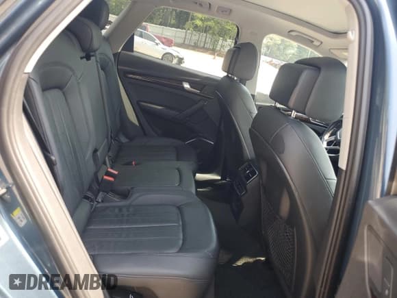 ✅ 2018 Audi Q5 Premium • VIN: WA1ANAFY8J2013698 • Lot: 62175655. Listed on Copart with 116,766 mi. Free auction sales archive from the USA and detailed vehicle history report at DreamBid. Image 10.