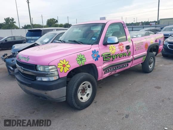 ✅ 2002 Chevrolet Silverado 2500HD • VIN: 1GCHC24U32E235176 • Lot: 43339369. Wystawiony na IAAI z przebiegiem Nie podano. Bezpłatny archiwum sprzedaży aukcyjnych z USA i szczegółowy raport historii pojazdu na DreamBid. Zdjęcie 2.