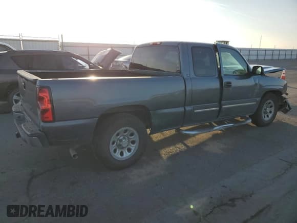 ✅ 2006 Chevrolet Silverado 1500 LT1 • VIN: 2GCEC19V061110951 • Лот: 77707654. Опубликован ранее на Copart с пробегом 194 778 миль. Бесплатный доступ к архиву аукционных продаж из США и подробный отчёт об истории автомобиля на DreamBid. Изображение 3.