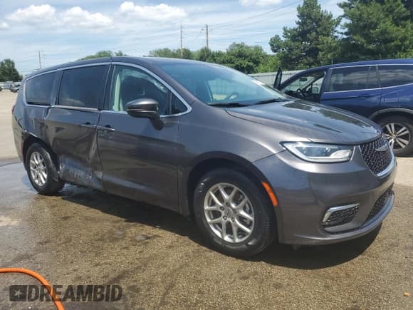 ✅ 2023 Chrysler Pacifica Touring L • VIN: 2C4RC1BGXPR612723 • Лот: 63251905. Опубликован ранее на Copart с пробегом 48 221 миль. Бесплатный доступ к архиву аукционных продаж из США и подробный отчёт об истории автомобиля на DreamBid. Изображение 4.
