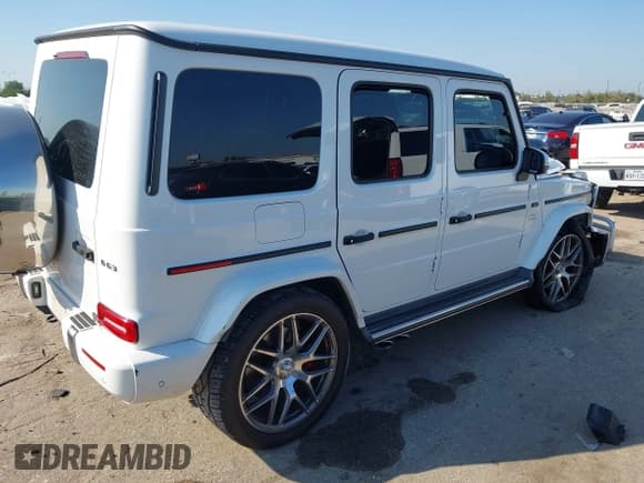 ✅ 2019 Mercedes-Benz G 63 AMG • VIN: WDCYC7HJ3KX325309 • Lot: 43366752. Listed on IAAI with Not provided. Free auction sales archive from the USA and detailed vehicle history report at DreamBid. Image 4.