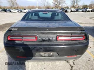 ✅ 2019 Dodge Challenger SXT • VIN: 2C3CDZGG2KH618853 • Lot: 67384412. Wystawiony na Copart z przebiegiem 92 748 mil. Bezpłatny archiwum sprzedaży aukcyjnych z USA i szczegółowy raport historii pojazdu na DreamBid. Zdjęcie 6.
