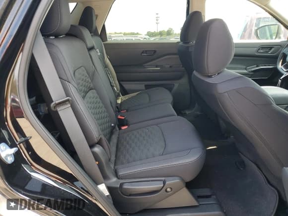 ✅ 2024 Nissan Pathfinder S • VIN: 5N1DR3AC8RC286379 • Lot: 66106575. Wystawiony na Copart z przebiegiem 2 039 mil. Bezpłatny archiwum sprzedaży aukcyjnych z USA i szczegółowy raport historii pojazdu na DreamBid. Zdjęcie 11.