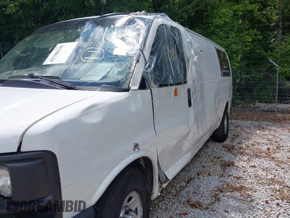 ✅ 2015 Chevrolet Express Cargo • VIN: 1GCWGGCFXF1121507 • Lot: 42788130. Listed on IAAI with 207,237 mi. Free auction sales archive from the USA and detailed vehicle history report at DreamBid. Image 6.