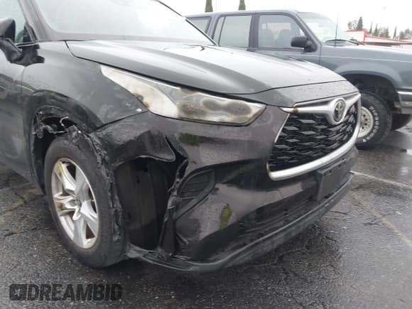 ✅ 2022 Toyota Highlander L • VIN: 5TDCZRAH5NS111322 • Lot: 43712990. Wystawiony na IAAI z przebiegiem 34 719 mil. Bezpłatny archiwum sprzedaży aukcyjnych z USA i szczegółowy raport historii pojazdu na DreamBid. Zdjęcie 12.