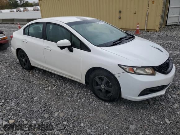 ✅ 2015 Honda Civic SE • VIN: 2HGFB2F70FH532231 • Лот: 90585065. Опубликован ранее на Copart с пробегом 105 232 миль. Бесплатный доступ к архиву аукционных продаж из США и подробный отчёт об истории автомобиля на DreamBid. Изображение 4.