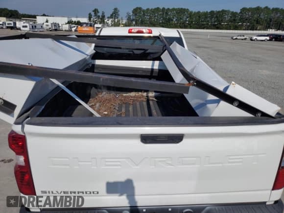 ✅ 2024 Chevrolet Silverado 2500HD Work Truck • VIN: 1GC0WLE72RF386145 • Лот: 63034505. Опубликован ранее на Copart с пробегом 15 090 миль. Бесплатный доступ к архиву аукционных продаж из США и подробный отчёт об истории автомобиля на DreamBid. Изображение 10.