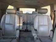 ✅ 2007 Chevrolet Suburban LT • VIN: 1GNFK16307J241189 • Lot: 73986394. Wystawiony na Copart z przebiegiem 198 896 mil. Bezpłatny archiwum sprzedaży aukcyjnych z USA i szczegółowy raport historii pojazdu na DreamBid. Zdjęcie 10.