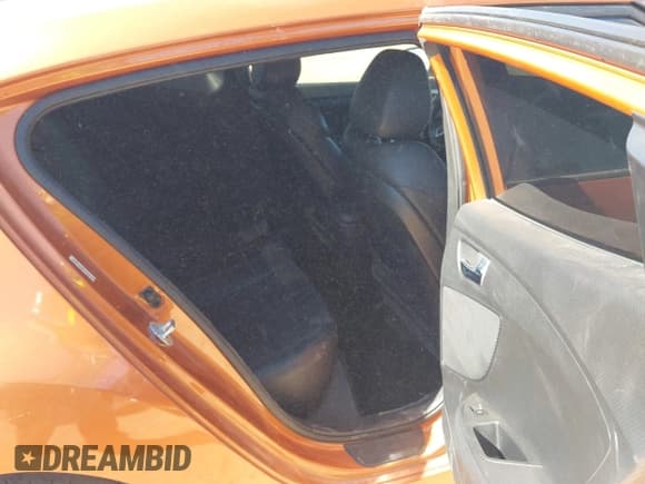 ✅ 2015 Hyundai Veloster • VIN: KMHTC6ADXFU219196 • Lot: 43606291. Listed on IAAI with 130,868 mi. Free auction sales archive from the USA and detailed vehicle history report at DreamBid. Image 8.