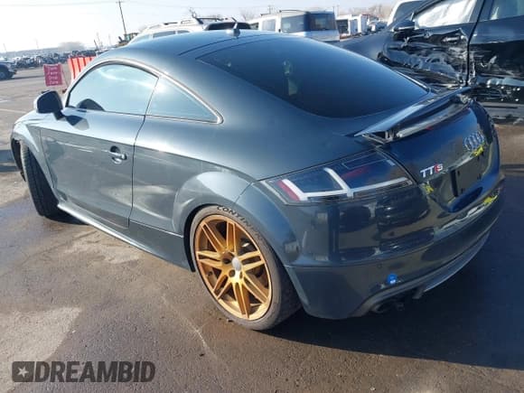 ✅ 2009 Audi TTS Prestige • VIN: TRUUF38J591024189 • Lot: 41030207. Listed on IAAI with 159,222 mi. Free auction sales archive from the USA and detailed vehicle history report at DreamBid. Image 3.