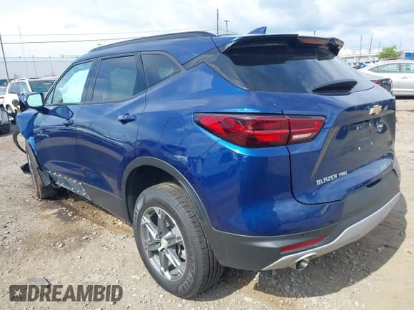 ✅ 2023 Chevrolet Blazer LT • VIN: 3GNKBJR44PS101079 • Lot: 43102964. Listed on IAAI with 37,496 mi. Free auction sales archive from the USA and detailed vehicle history report at DreamBid. Image 3.