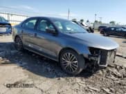 ✅ 2017 Volkswagen Jetta Sport • VIN: 3VWD17AJ6HM306205 • Лот: 80367585. Опубликован ранее на Copart с пробегом 65 947 миль. Бесплатный доступ к архиву аукционных продаж из США и подробный отчёт об истории автомобиля на DreamBid. Изображение 4.
