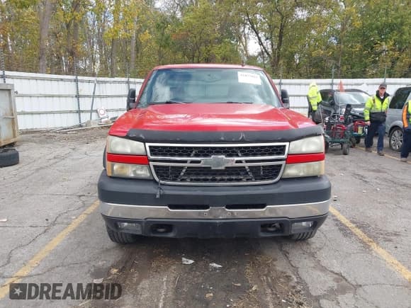 ✅ 2006 Chevrolet Silverado 2500HD LT3 • VIN: 1GCHK23D26F168025 • Лот: 43477023. Опубликован ранее на IAAI с пробегом 315 243 миль. Бесплатный доступ к архиву аукционных продаж из США и подробный отчёт об истории автомобиля на DreamBid. Изображение 12.