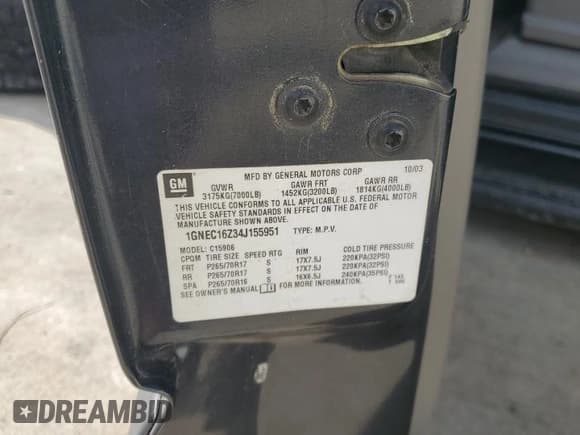 ✅ 2004 Chevrolet Suburban LS • VIN: 1GNEC16Z34J155951 • Лот: 41827455. Опубликован ранее на Copart с пробегом 239 565 миль. Бесплатный доступ к архиву аукционных продаж из США и подробный отчёт об истории автомобиля на DreamBid. Изображение 14.