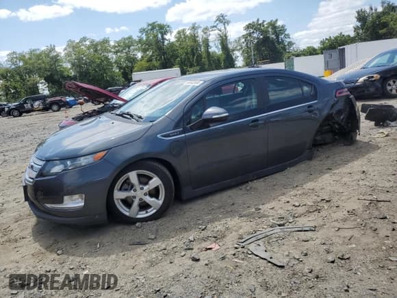 ✅ 2013 Chevrolet Volt • VIN: 1G1RD6E41DU139782 • Lot: 68302804. Wystawiony na Copart z przebiegiem 155 587 mil. Bezpłatny archiwum sprzedaży aukcyjnych z USA i szczegółowy raport historii pojazdu na DreamBid. Zdjęcie 1.