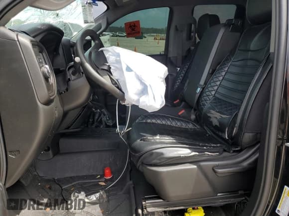 ✅ 2020 Chevrolet Silverado 1500 Custom • VIN: 1GCRWBEH3LZ232642 • Lot: 61209264. Wystawiony na Copart z przebiegiem 47 311 mil. Bezpłatny archiwum sprzedaży aukcyjnych z USA i szczegółowy raport historii pojazdu na DreamBid. Zdjęcie 7.