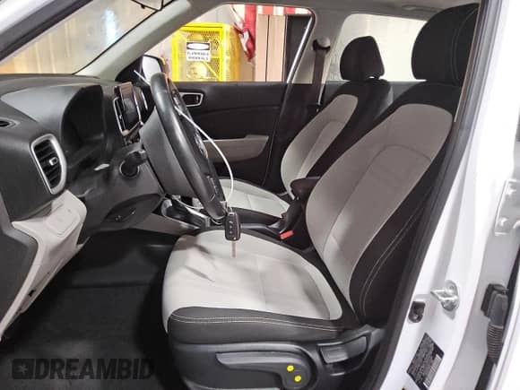 2023 Hyundai Venue SEL with VIN KMHRC8A33PU251681, listed as a Copart auction lot 78758654 with 35,078 mi miles and Clean title. Bid and sale history available at DreamBid. Image 7.