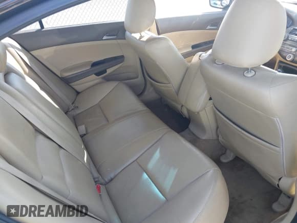 ✅ 2010 Honda Accord LX • VIN: 1HGCP2F35AA141066 • Lot: 43689485. Listed on IAAI with 176,159 mi. Free auction sales archive from the USA and detailed vehicle history report at DreamBid. Image 8.