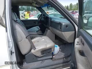 ✅ 2001 Chevrolet Suburban LT • VIN: 3GNFK16T51G203269 • Лот: 42219109. Опубликован ранее на IAAI с пробегом 245 138 миль. Бесплатный доступ к архиву аукционных продаж из США и подробный отчёт об истории автомобиля на DreamBid. Изображение 5.