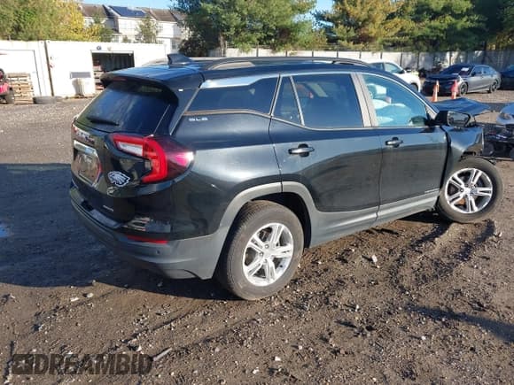 ✅ 2022 GMC Terrain SLE • VIN: 3GKALTEV3NL104997 • Lot: 43503449. Wystawiony na IAAI z przebiegiem Nie podano. Bezpłatny archiwum sprzedaży aukcyjnych z USA i szczegółowy raport historii pojazdu na DreamBid. Zdjęcie 4.