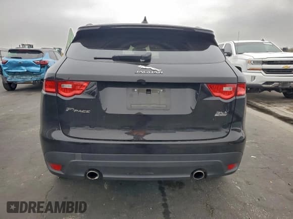 ✅ 2017 Jaguar F-Pace 35t Premium • VIN: SADCJ2BVXHA099760 • Lot: 94304175. Wystawiony na Copart z przebiegiem 97 960 mil. Bezpłatny archiwum sprzedaży aukcyjnych z USA i szczegółowy raport historii pojazdu na DreamBid. Zdjęcie 6.