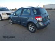 ✅ 2008 Suzuki SX4 • VIN: JS2YB413585103335 • Lot: 43717329. Wystawiony na IAAI z przebiegiem 185 079 mil. Bezpłatny archiwum sprzedaży aukcyjnych z USA i szczegółowy raport historii pojazdu na DreamBid. Zdjęcie 3.