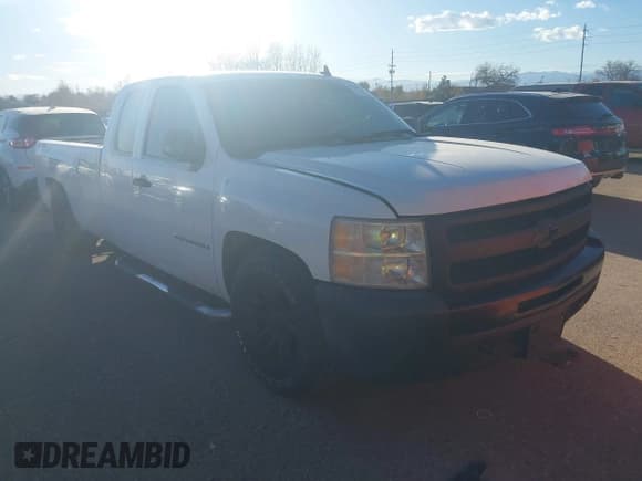 ✅ 2009 Chevrolet Silverado 1500 1LT • VIN: 1GCEC19J89E135192 • Lot: 43629398. Listed on IAAI with 245,513 mi. Free auction sales archive from the USA and detailed vehicle history report at DreamBid. Image 1.