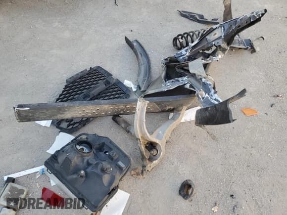 ✅ 2015 Ram 1500 Outdoorsman • VIN: 1C6RR7LT3FS718979 • Лот: 85761114. Опубликован ранее на Copart с пробегом 175 255 миль. Бесплатный доступ к архиву аукционных продаж из США и подробный отчёт об истории автомобиля на DreamBid. Изображение 14.