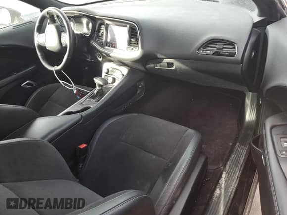 2017 Dodge Challenger 392 Hemi Scat Pack Shaker с VIN 2C3CDZFJ5HH627231, выставлен на аукционе Copart как лот 43100374 с пробегом 52 293 миль миль и Чистый • Clean title. История ставок и продаж доступна на DreamBid. Изображение 8.